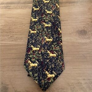 Métropolitain Muséum of Art Elegant Blue and Green Unicorn Patterned Men's Tie